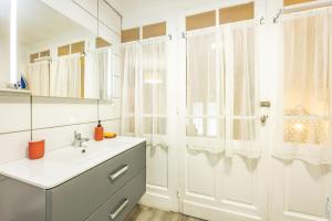 Ένα μπάνιο στο Le Duplex Gaillacois - Au Cœur de Gaillac