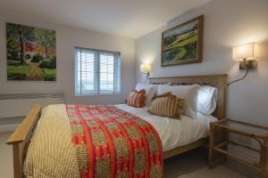 Postel nebo postele na pokoji v ubytování Little Exbury