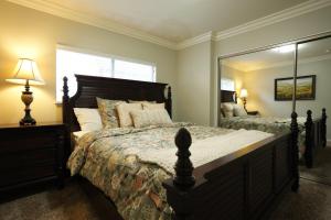 En eller flere senge i et værelse på Destination #18 + 25 billeder