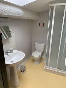 Koupelna v ubytování Gite Les Hauts De L'estuaire