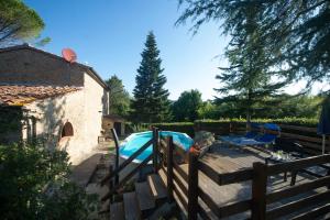 Bazén v ubytování Podere La Quercia - casolare toscano nebo v jeho okolí