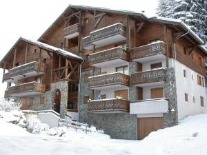 Το Studio cosy 4 pers avec parking, lave-vaisselle, balcon, proche des pistes et commerces - FR-1-572-56 τον χειμώνα