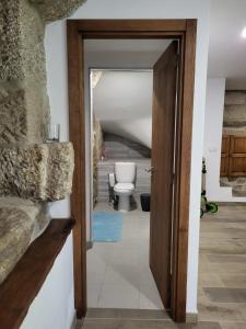 Ένα μπάνιο στο Family home with terrace and salamander +24 φωτογραφίες