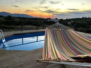 Fotografie z fotogalerie ubytování Small villa with pool DOXA PETRA v destinaci Sísion