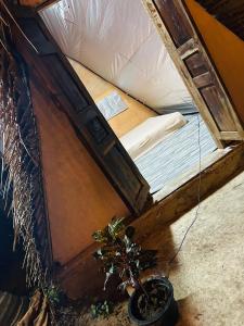 Postel nebo postele na pokoji v ubytování Delft mikky home stay