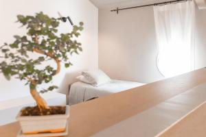 Ένα ή περισσότερα κρεβάτια σε δωμάτιο στο BURGUNDY house +29 φωτογραφίες