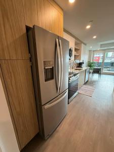 Kuchyň nebo kuchyňský kout v ubytování Modern & spotless 1 BR downtown with 6 appliances + 12 fotografií