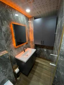 Ένα μπάνιο στο Rezidance Hotel +6 φωτογραφίες