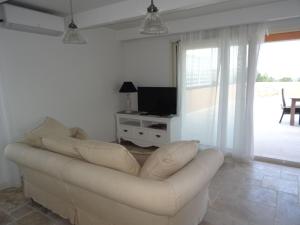 Μια τηλεόραση ή/και κέντρο ψυχαγωγίας στο Le Mûrier