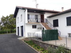 Το κτήριο όπου στεγάζεται  η παραθεριστική κατοικία