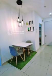 Fotografie z fotogalerie ubytování FE Cozy iCity Homestay 2BR 3PAX IDCC SACC PKNS Shah Alam v destinaci Shah Alam