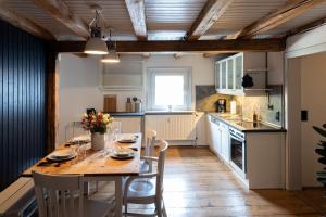 Kuchyň nebo kuchyňský kout v ubytování Das Depot - zentral Wohnen in Naumburg