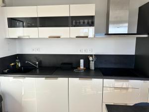 Fotografie z fotogalerie ubytování T3 lumineux 15min Paris, aéroport Orly à 10min v destinaci Fresnes