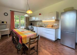 Η κουζίνα ή μικρή κουζίνα στο Ateka