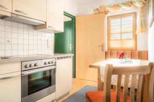 Η κουζίνα ή μικρή κουζίνα στο Viehhofgut