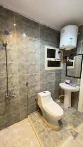 Koupelna v ubytování استديو فاخر في العليا 202