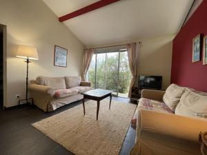 Μια τηλεόραση ή/και κέντρο ψυχαγωγίας στο Itsasoa