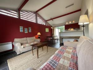 Χώρος καθιστικού στο Itsasoa +14 φωτογραφίες