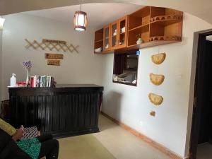 TV a/nebo společenská místnost v ubytování Ngaali Nest + 40 fotografií