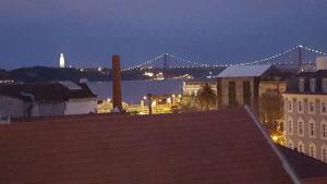 Ein allgemeiner Blick auf Lissabon oder ein Stadtblick von der Ferienwohnung aus