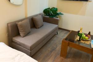 Χώρος καθιστικού στο New Cairo Hotel Suites