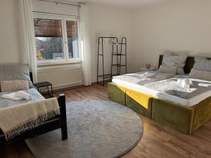 Ένα ή περισσότερα κρεβάτια σε δωμάτιο στο Krumpes Quarters