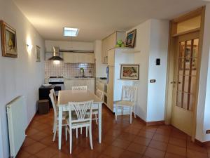 Η κουζίνα ή μικρή κουζίνα στο Corte degli Artisti