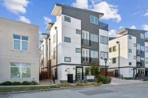 El edificio en el que está la casa vacacional