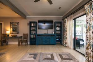 Et tv og/eller underholdning på Playin Hooky