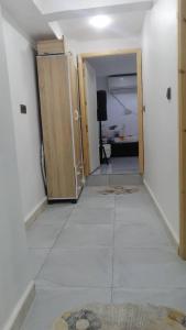 Μια τηλεόραση ή/και κέντρο ψυχαγωγίας στο قسنطنة