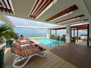 Πισίνα στο ή κοντά στο Hotel Summer Frente Al Mar