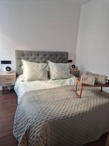 Postel nebo postele na pokoji v ubytování Canteras Aqua Essence - Private Pool & Beach