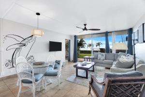 Μια τηλεόραση ή/και κέντρο ψυχαγωγίας στο Hololani B102