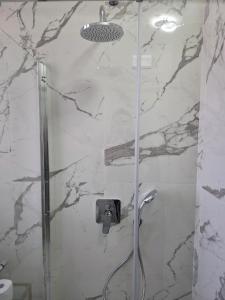 Ένα μπάνιο στο Manzoni 2 - THE V Collection Apartment