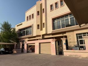 El edificio en el que está el departamento