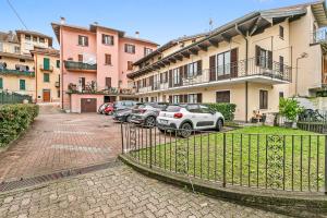 Budova, kde se apartmán nachází + 20 fotografií