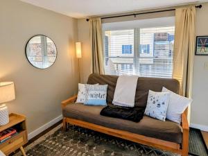 Χώρος καθιστικού στο Ludlow Lax