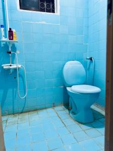 Ένα μπάνιο στο Family Comfort Suite PECHS Karachi