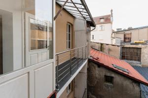 Μπαλκόνι ή βεράντα στο Modern Suite