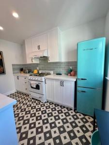 Kuchyň nebo kuchyňský kout v ubytování Lalaland Bungalow + 15 fotografií