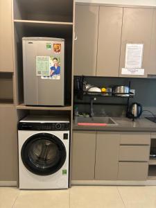 Η κουζίνα ή μικρή κουζίνα στο Căn Hộ The Sóng Vũng Tàu - Nhà Bên Biển Apartment