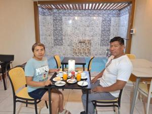 Φαγητό σε αυτό το ξενοδοχείο ή κάπου εκεί κοντά