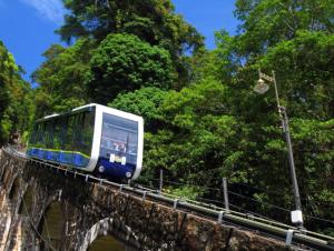 Fotografie z fotogalerie ubytování Beachfront Sea View Luxury Private Beach Suites v destinaci Tanjong Tokong