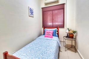 En eller flere senge i et værelse på Setiawalk Puchong + 11 billeder