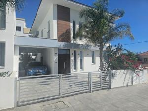 Το κτήριο όπου στεγάζεται  η βίλα