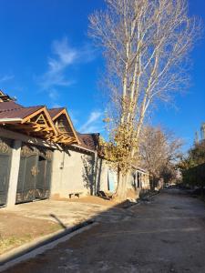 Το κτήριο όπου στεγάζεται  το bed & breakfast