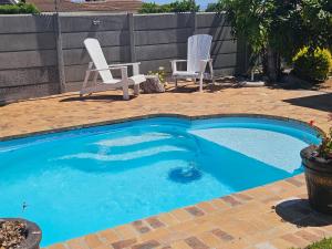 Bazén v ubytování Duifie nebo v jeho okolí + 8 fotografií