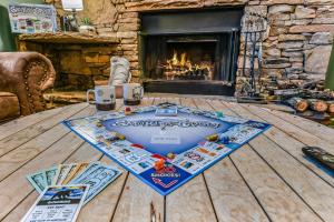 Galería fotográfica de Smoky Mountain Bliss cabin en Chalet Village 32 fotos más