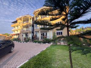 Το κτήριο όπου στεγάζεται  το ξενοδοχείο διαμερισμάτων +11 φωτογραφίες