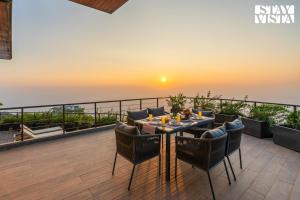 Naturlandskabet i nærheden af villaen